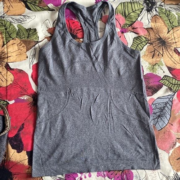 Lululemon Swiftly Tech Racerback - Picture 6 of 7